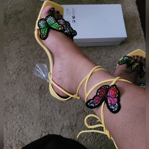 Women's heels - Picture 3 of 4